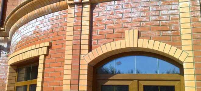 Высолы на кирпичной кладке