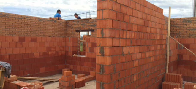 Какие особенности имеет стена двойного кирпича?