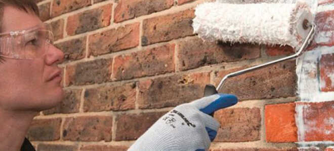 Как наносится грунтовка по кирпичу под штукатурку