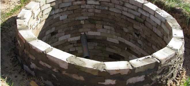 Какой должна быть сливная яма из кирпича