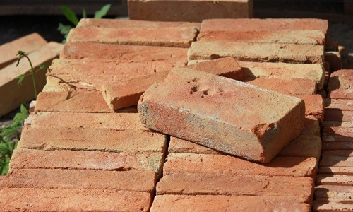 Использование старого кирпича Использование старого кирпича